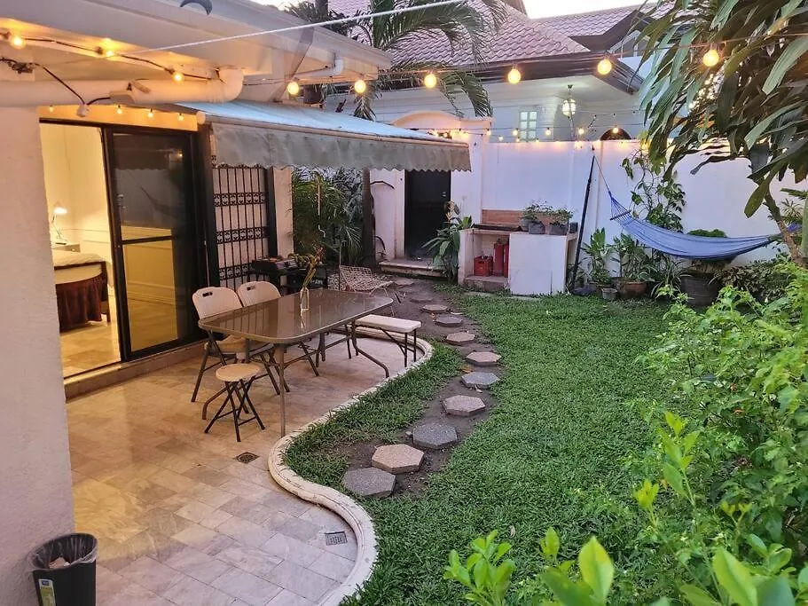 Jay'S Cottage House Angeles 0*,